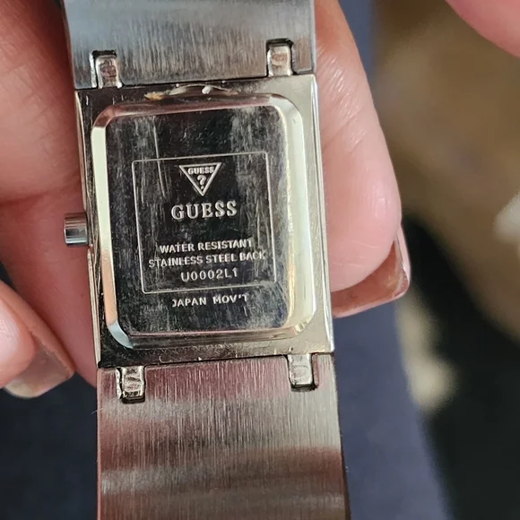 NWT Guess Silver Tone Rhinestone Bangle Watch with Pouch - Picture 8 of 10